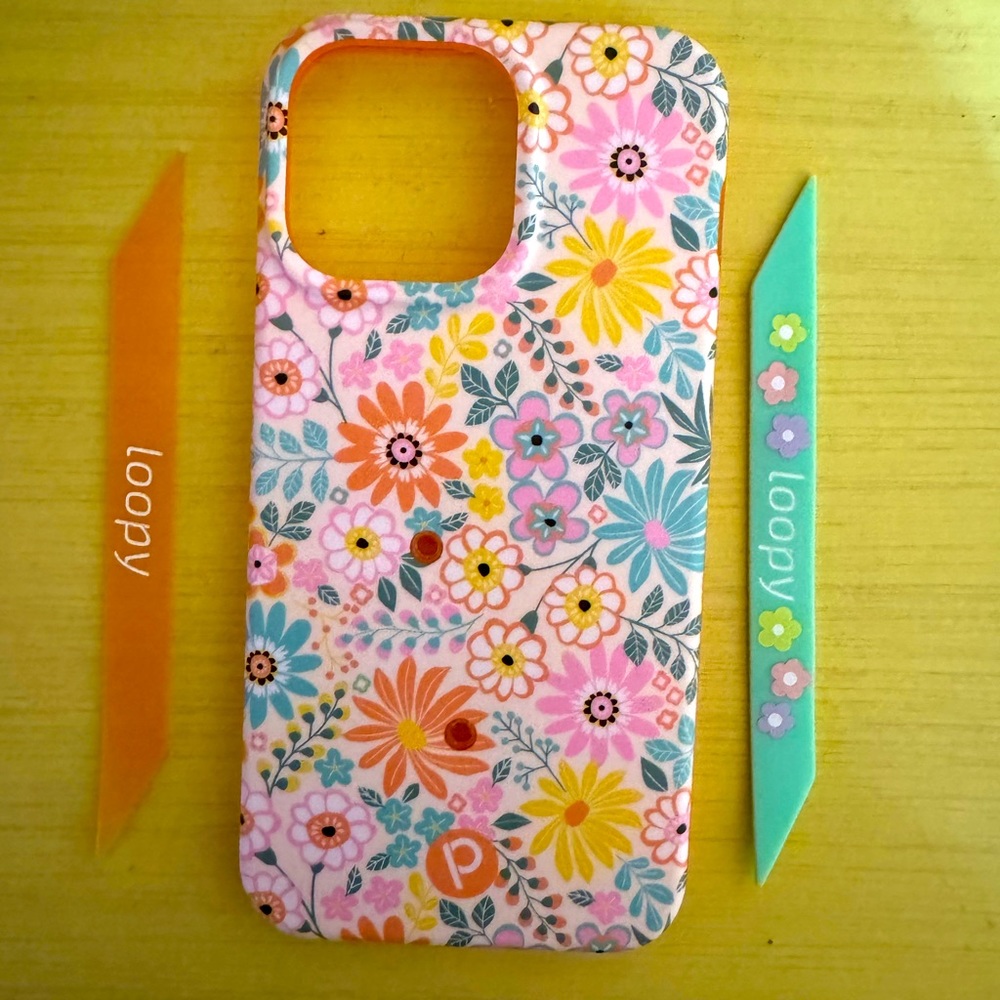 iPhone 15 pro max loopy